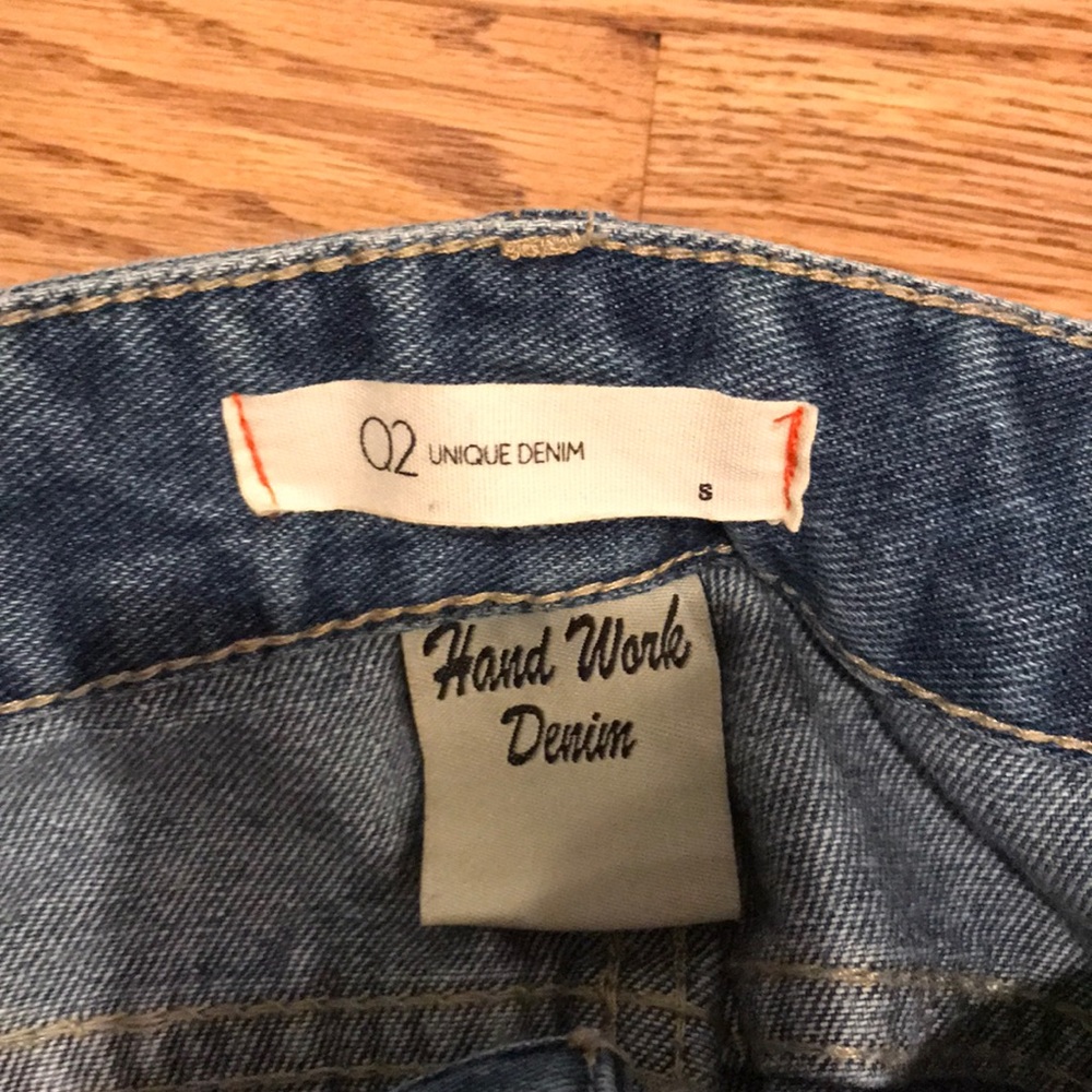 Jeans - Picture 2 of 3